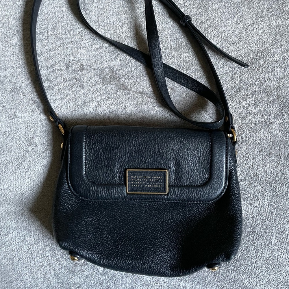 Marc by Marc Jacobs previously owned cross body